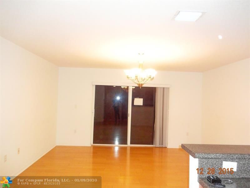 3052 Southwest 129th Terrace, Unit 114 Miramar, FL 33027 - Photo 4 of 12 LIVING/DINING COMBO