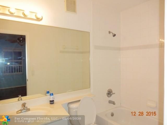 3052 Southwest 129th Terrace, Unit 114 Miramar, FL 33027 - Photo 7 of 12 BATH2