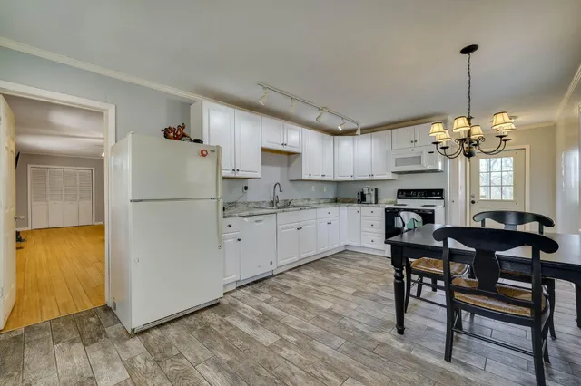 $1,300,000 | 384 W Road, Aiken, SC 29801