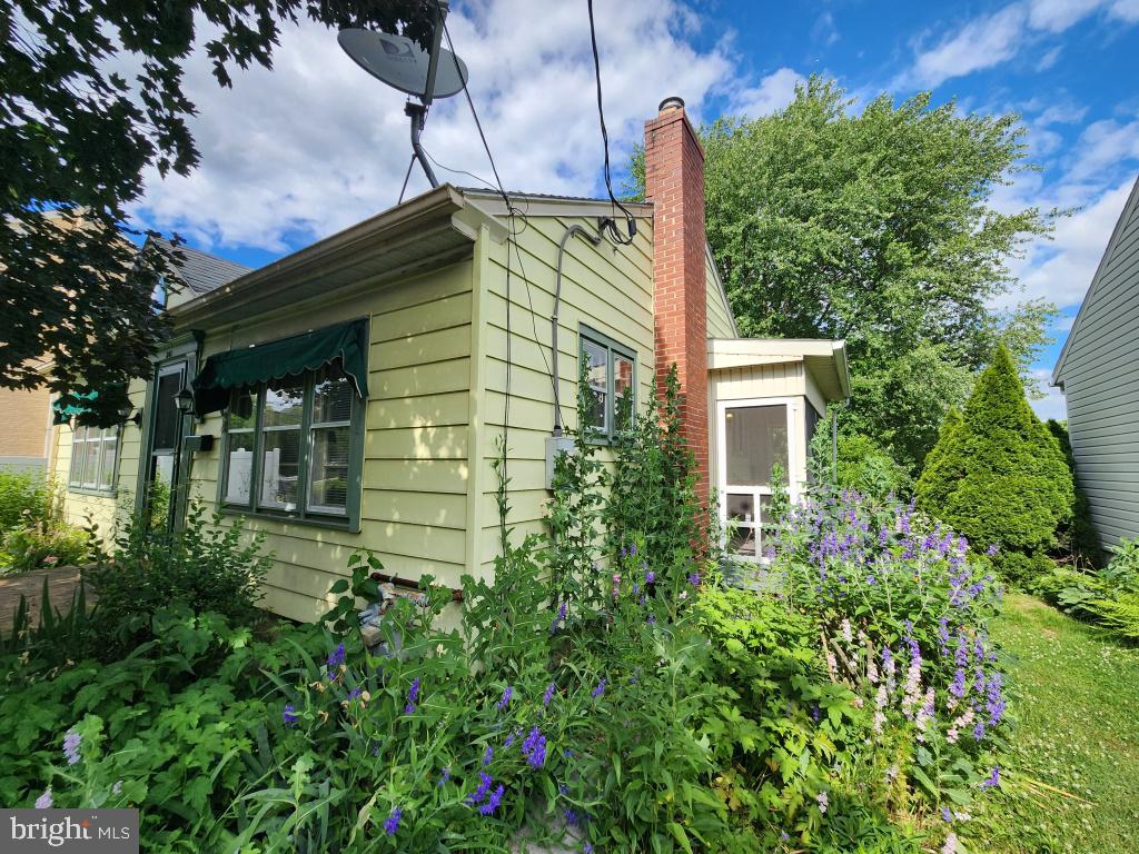 341 North Broad Street Lititz, PA 17543 - Photo 7 of 25