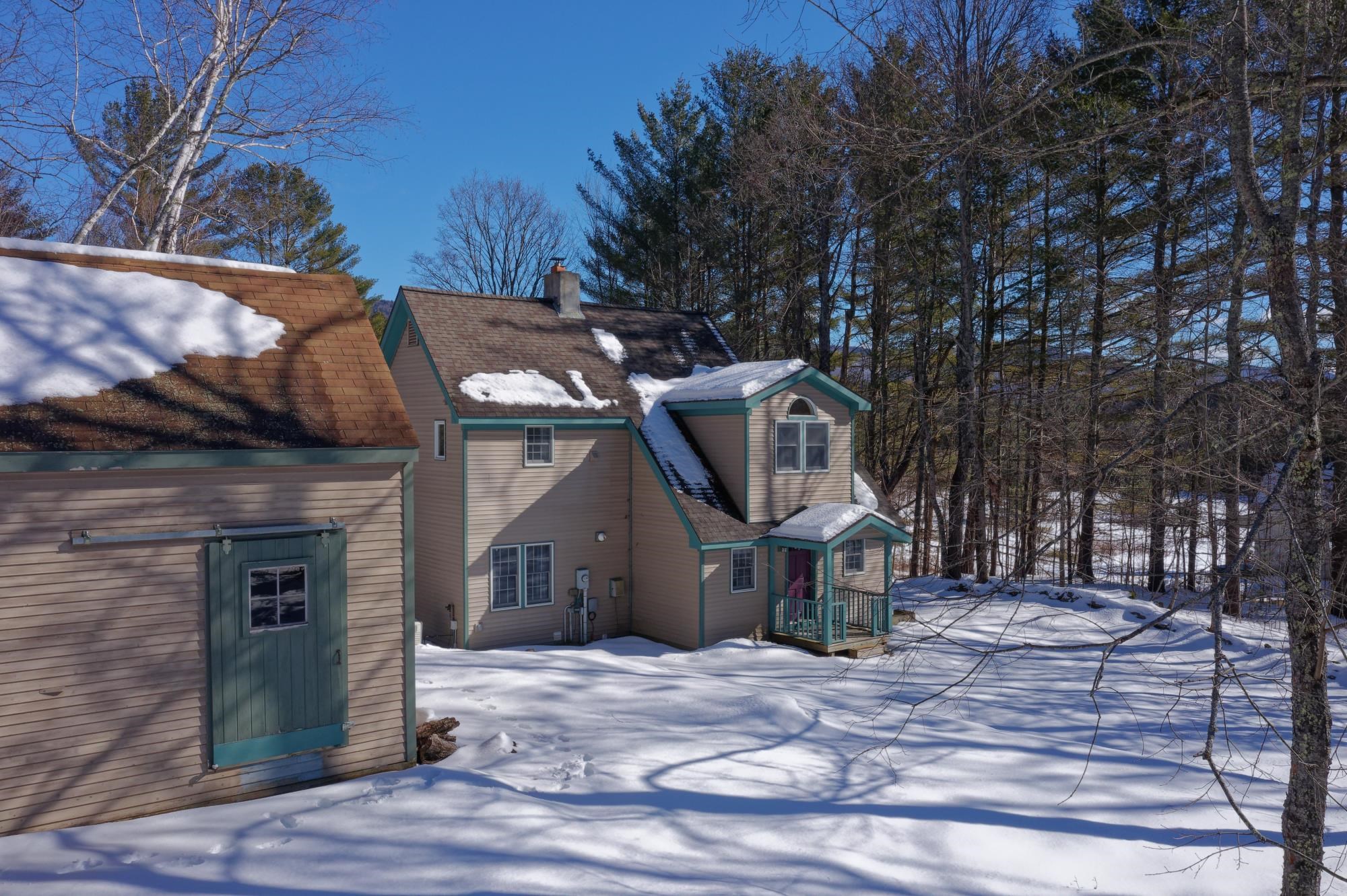 802 Oak Lodge Road Rochester, VT 05767 - Photo 1 of 40