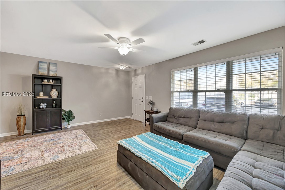 230 West Square Bluffton, SC 29910 - Photo 8 of 27 Living room