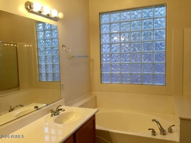 $2,595 | 3344 East Canyon Creek Drive, Gilbert, AZ 85295