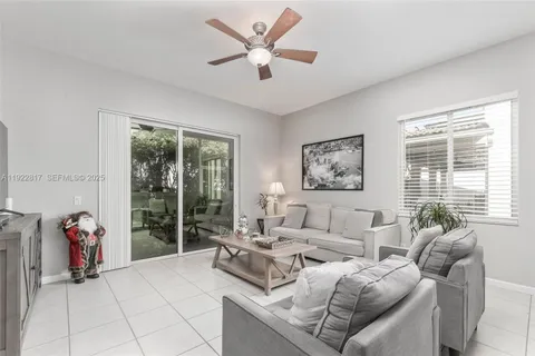 $730,000 | 1784 Aspen Lane, Weston, FL 33327