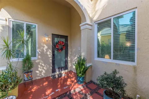 $730,000 | 1784 Aspen Lane, Weston, FL 33327
