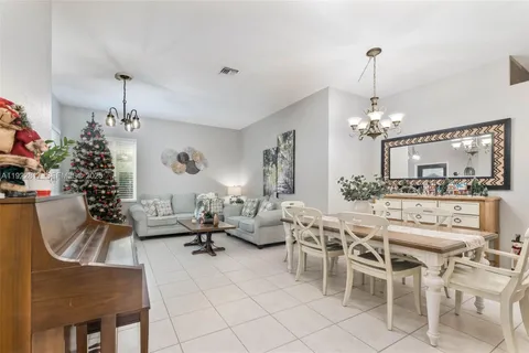 $730,000 | 1784 Aspen Lane, Weston, FL 33327