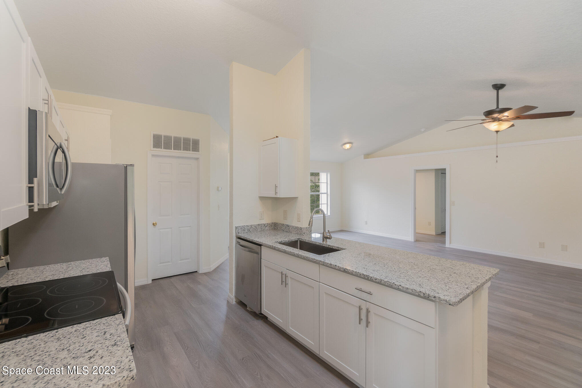 1254 Haulover Road Southwest Palm Bay, FL 32908 - Photo 7 of 26 011_1254_haulover_29-edit