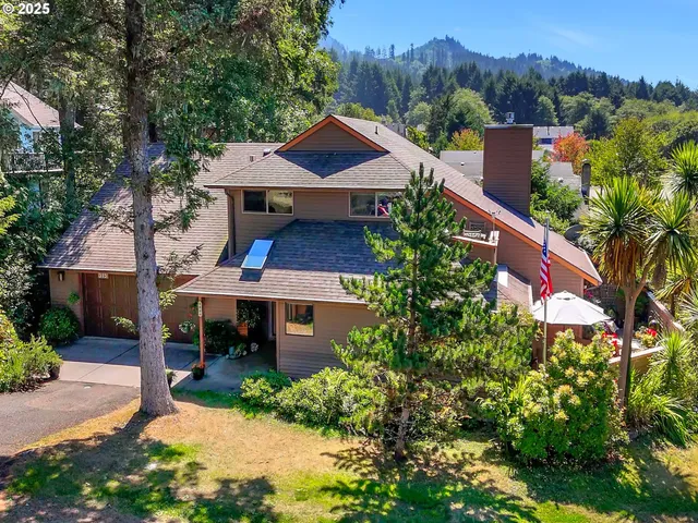 $749,000 | 315 North Chinook, Cannon Beach, OR 97110