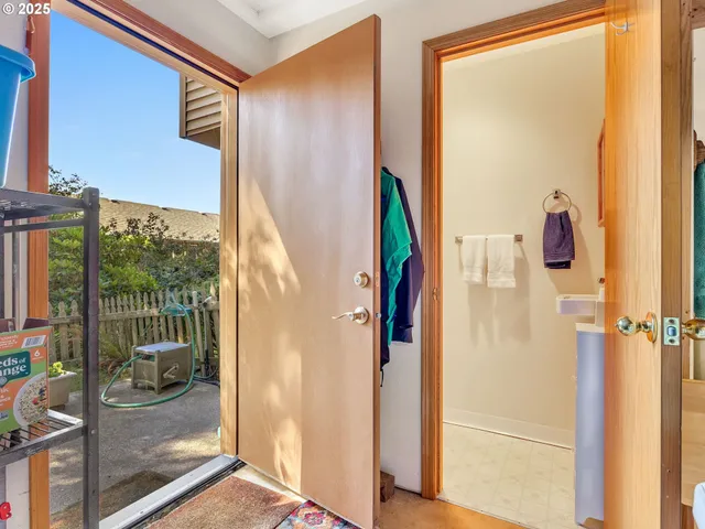 $749,000 | 315 North Chinook, Cannon Beach, OR 97110