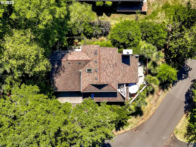 $749,000 | 315 North Chinook, Cannon Beach, OR 97110