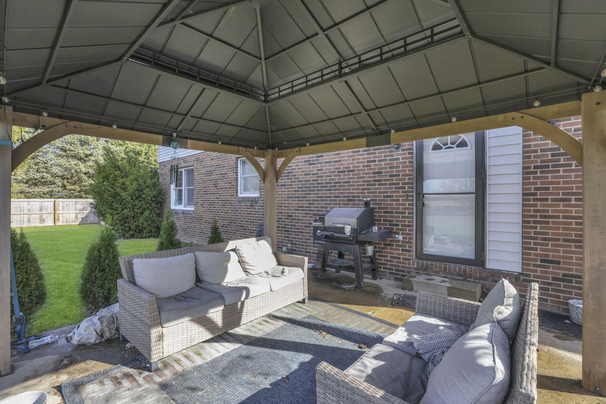 638 Three Mile Road Urbana, OH 43078 - Photo 40 of 55 Deck