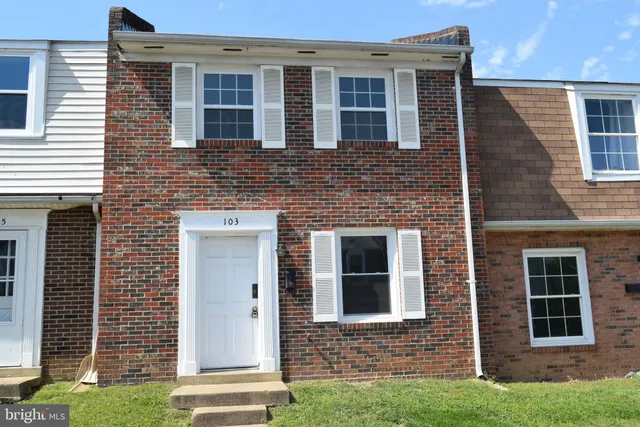 $1,800 | 103 Hughey Court, Fredericksburg, VA 22401