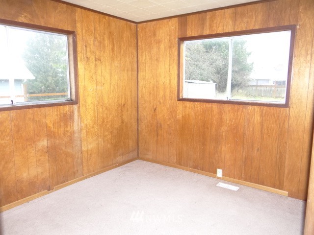5615 Lowell Road Everett, WA 98203 - Photo 10 of 15