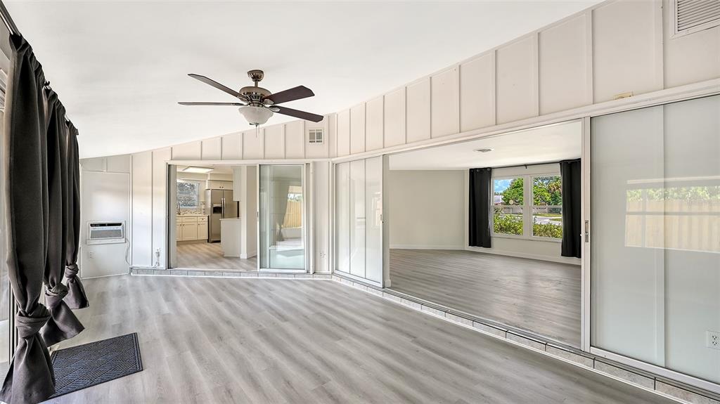 2512 Post Road Sarasota, FL 34231 - Photo 18 of 35