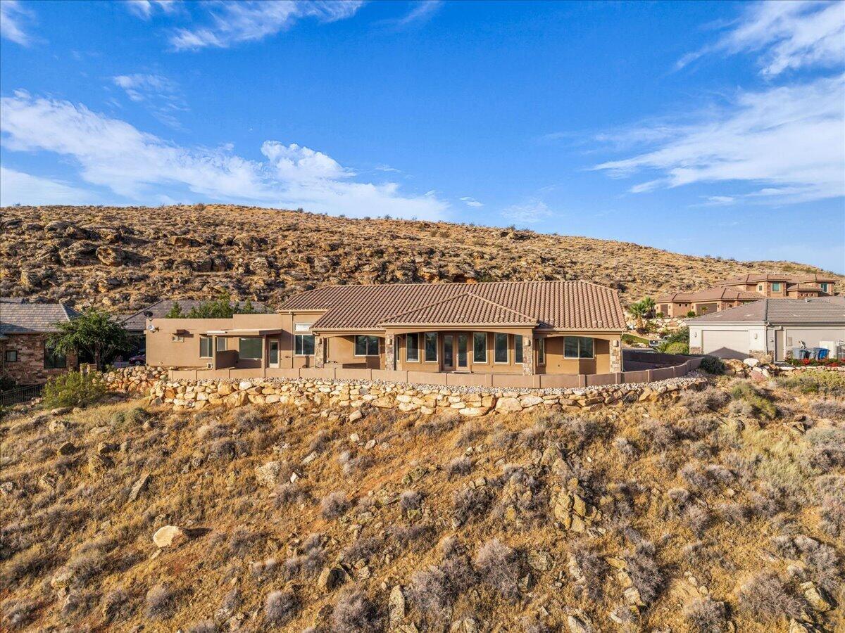 2255 Hill Road, Unit 15 St. George, UT 84790 - Photo 4 of 40 Front View