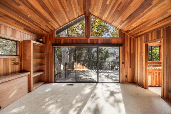 $5,000,000 | 2250 Hermitage Road, Ojai, CA 93023