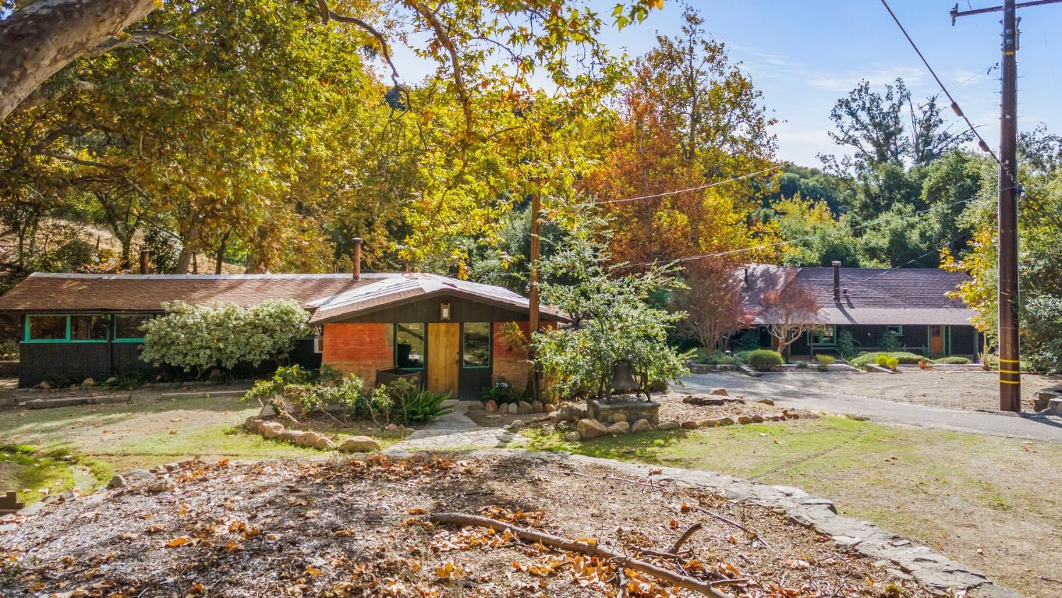 2250 Hermitage Road Ojai, CA 93023 - Photo 20 of 31 a backyard of a house with barbeque oven