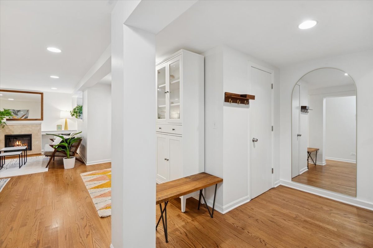 1621 West Rascher Avenue, Unit G Chicago, IL 60640 - Photo 6 of 18 Gallery Image 6