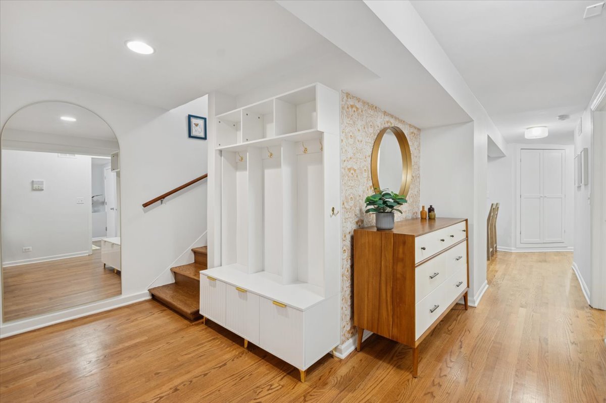 1621 West Rascher Avenue, Unit G Chicago, IL 60640 - Photo 7 of 18 Gallery Image 7
