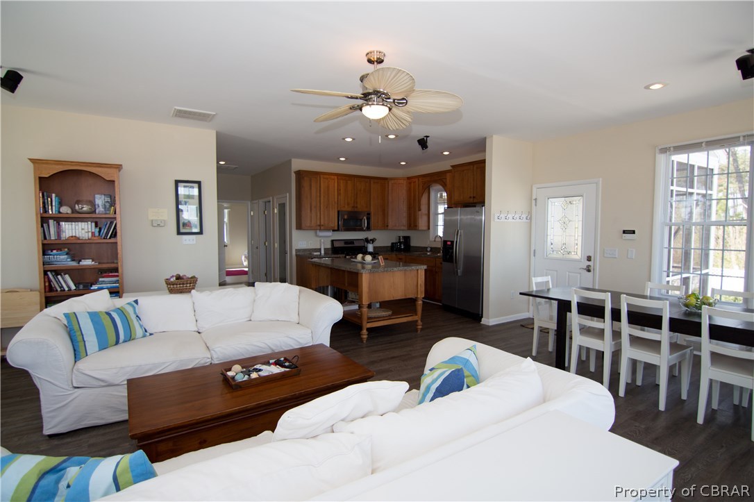 5853 Ware Point Lane Road Gloucester, VA 23061 - Photo 3 of 29