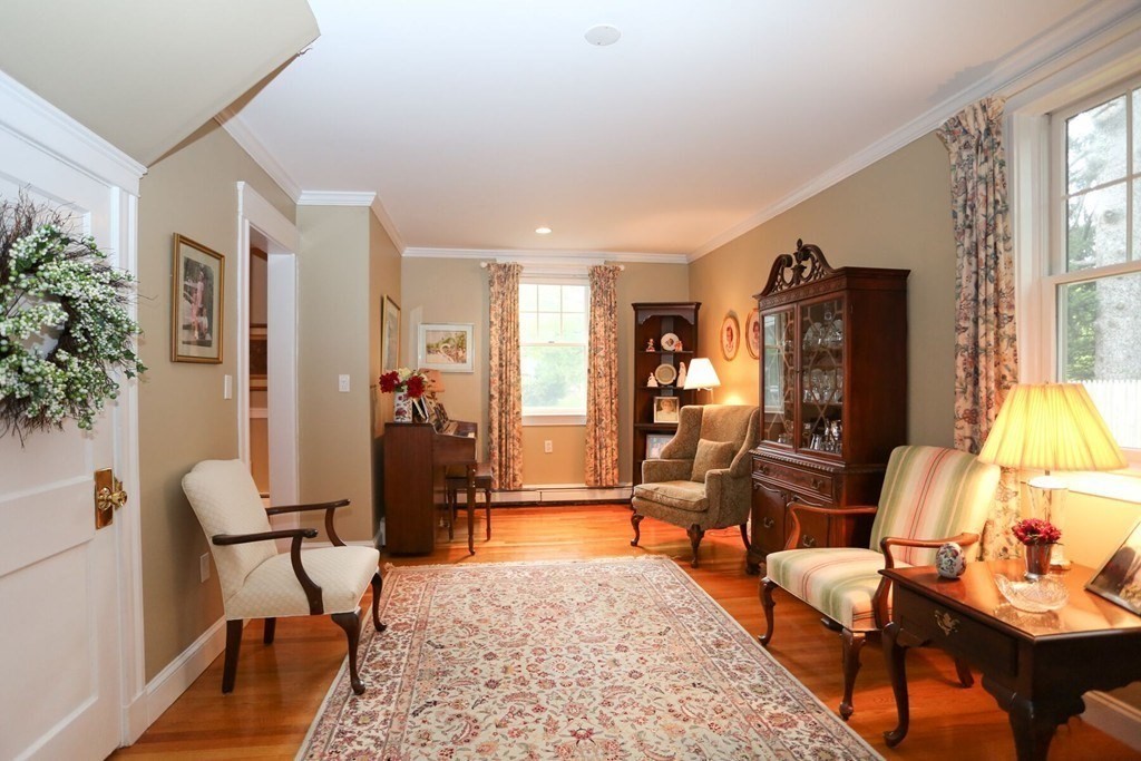 6 Coolidge Avenue Needham, MA 02492 - Photo 15 of 31