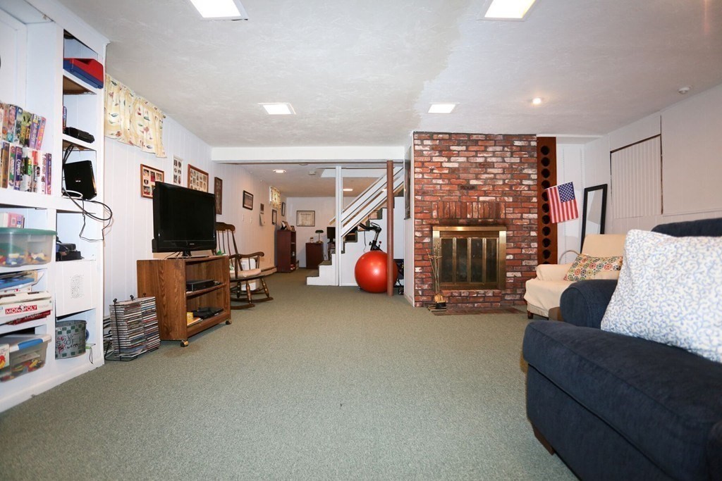 6 Coolidge Avenue Needham, MA 02492 - Photo 27 of 31