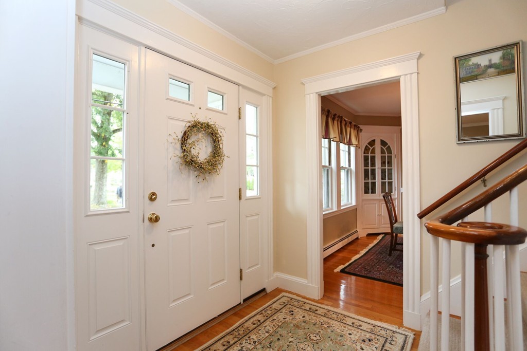 6 Coolidge Avenue Needham, MA 02492 - Photo 3 of 31