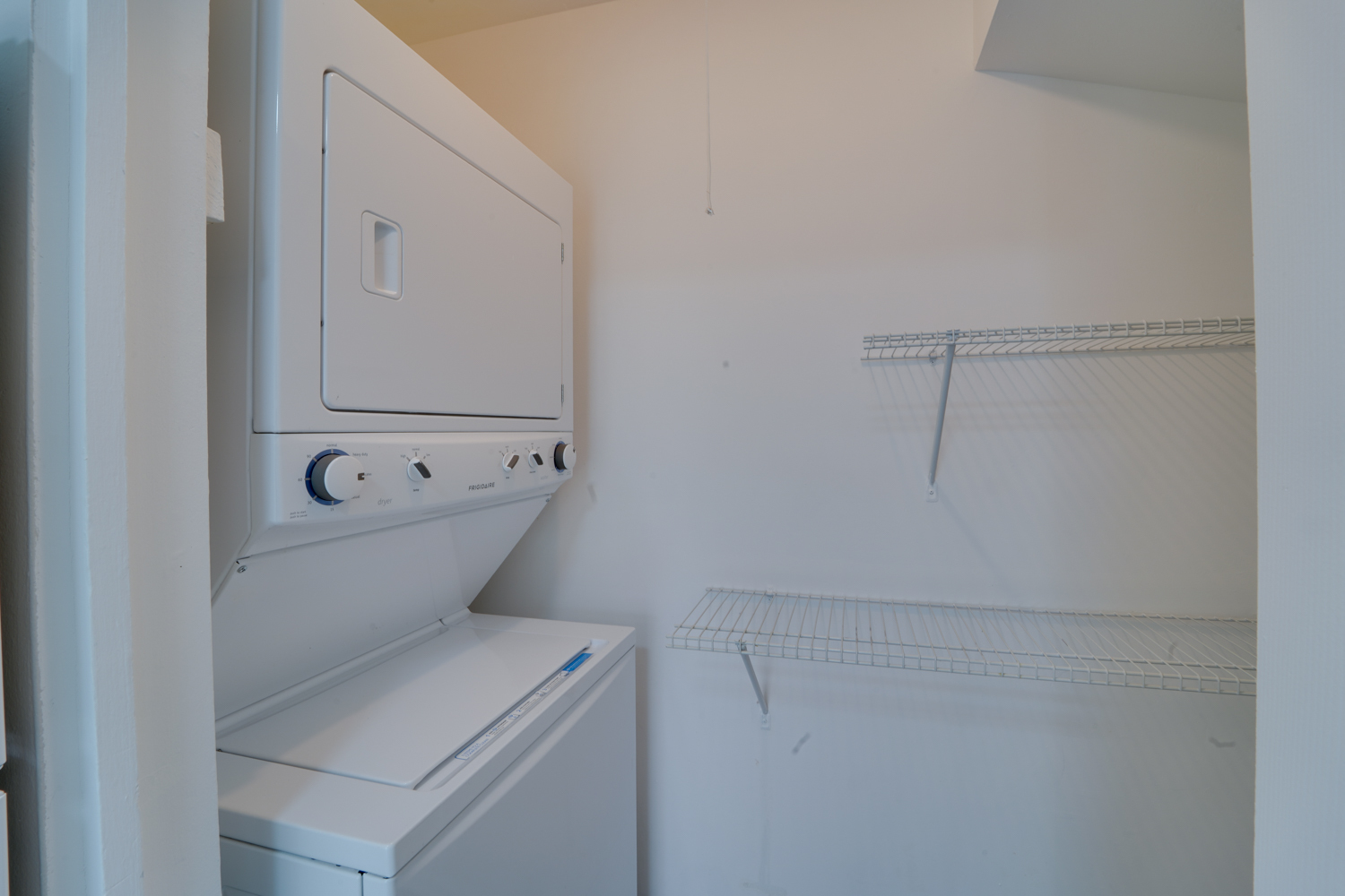 1883 Jamestown Circle Hoffman Estates, IL 60169 - Photo 8 of 13