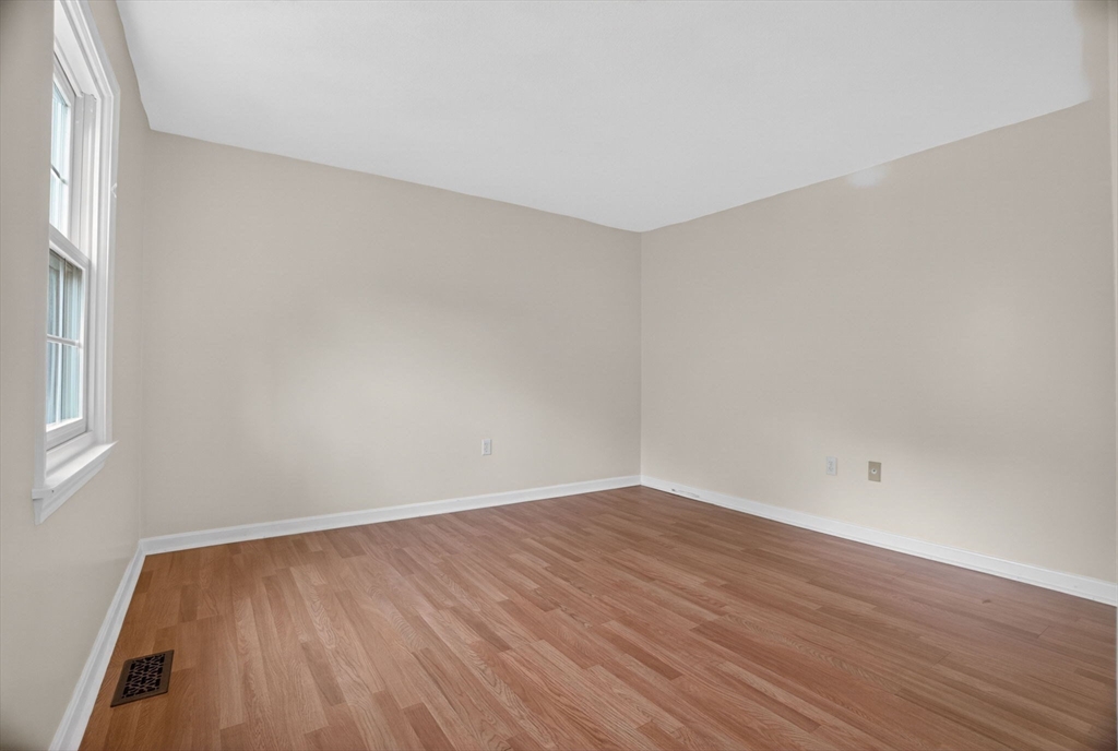 4 Oak Ridge Drive, Unit 6 Maynard, MA 01754 - Photo 17 of 34