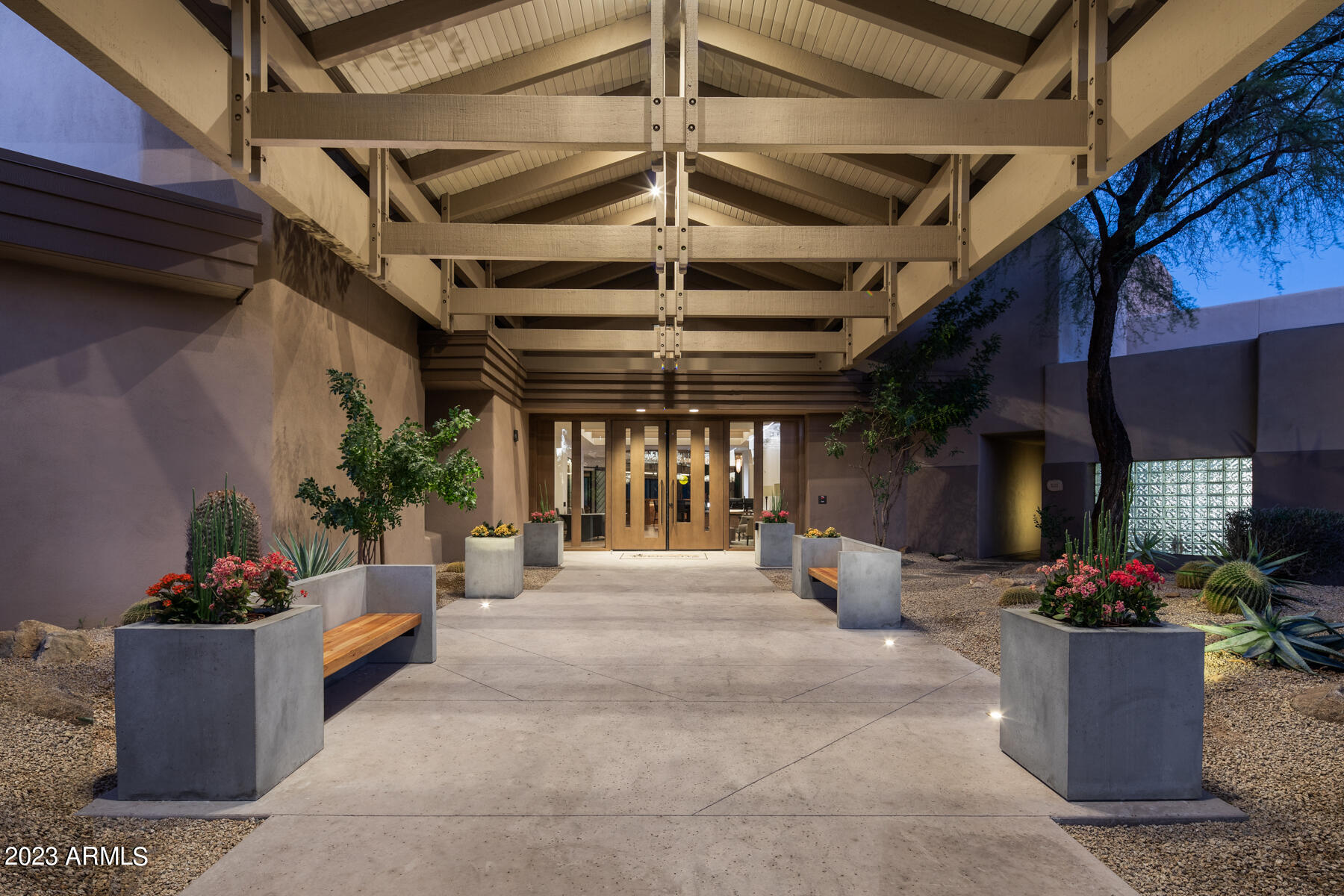 22332 West Dnp Test Listing Street East, Unit 29 Yuma, AZ 85365 - Photo 10 of 10 a living room with furniture and flowers