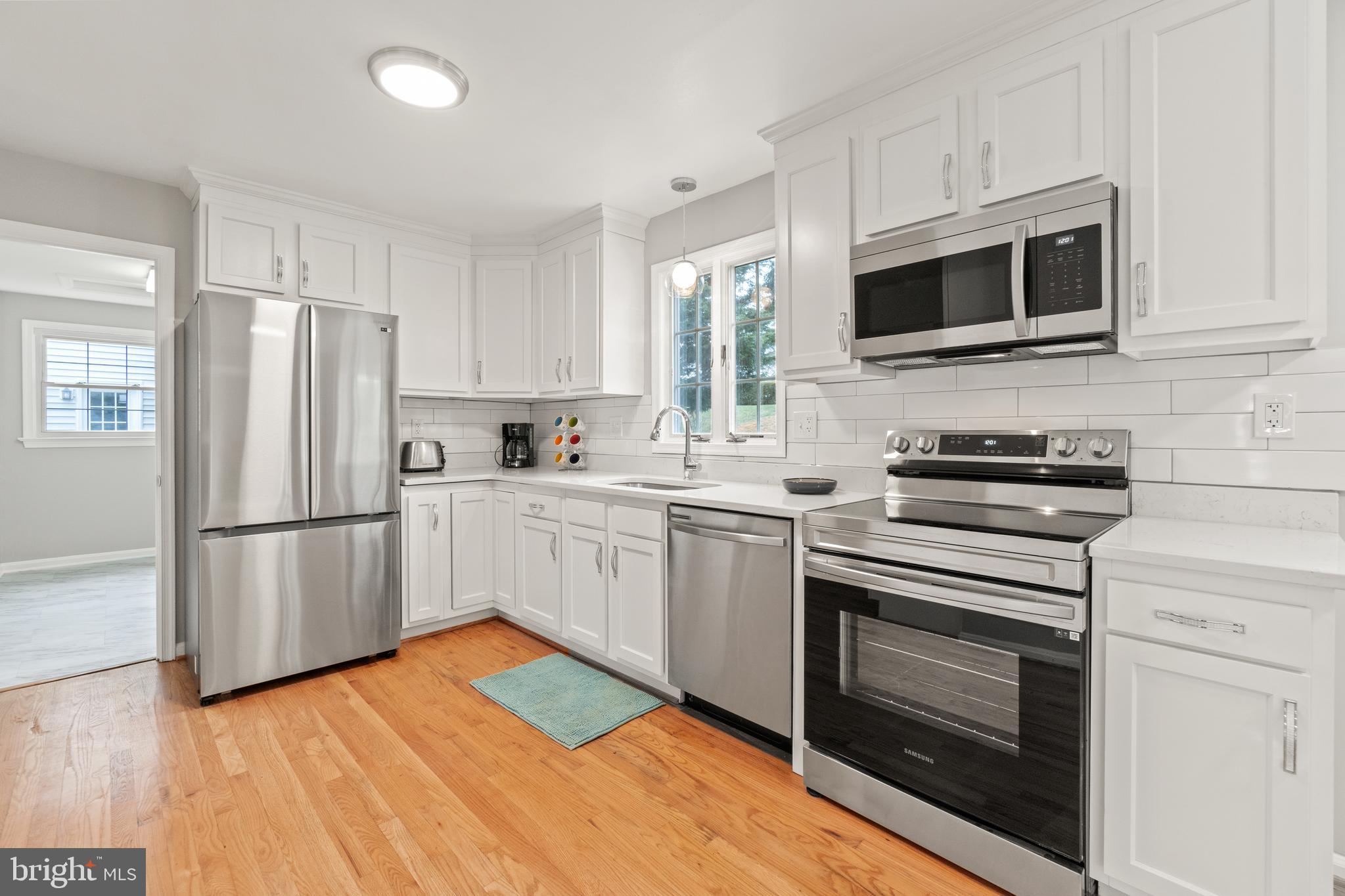 1609 Billman Lane Silver Spring, MD 20902 - Photo 7 of 38 Brand New Luxury Kitchen