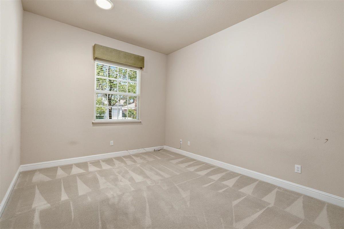 4129 Poppleton Way Carmichael, CA 95608 - Photo 37 of 48 an empty room with a window