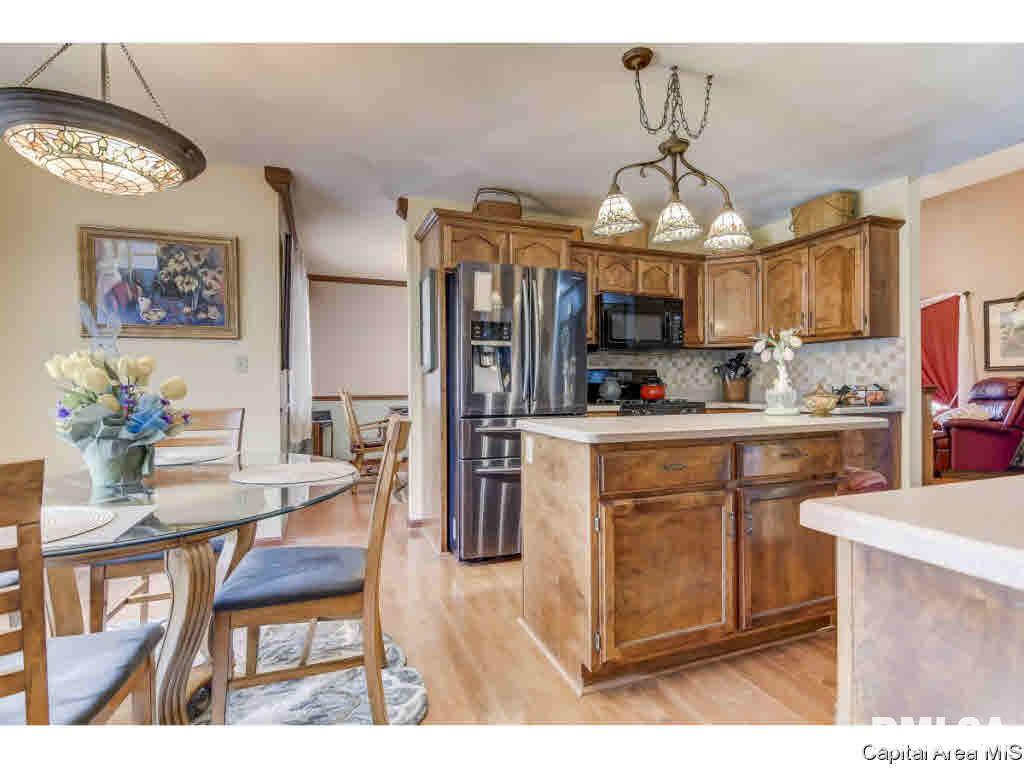 2700 Haverford Road Springfield, IL 62704 - Photo 11 of 36