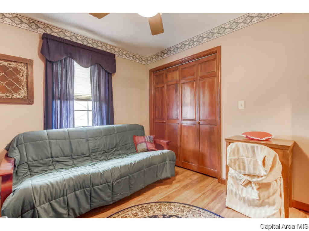 2700 Haverford Road Springfield, IL 62704 - Photo 21 of 36