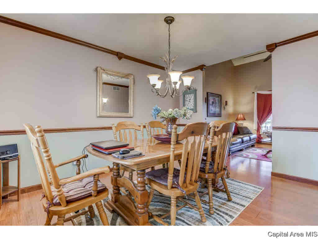 2700 Haverford Road Springfield, IL 62704 - Photo 7 of 36