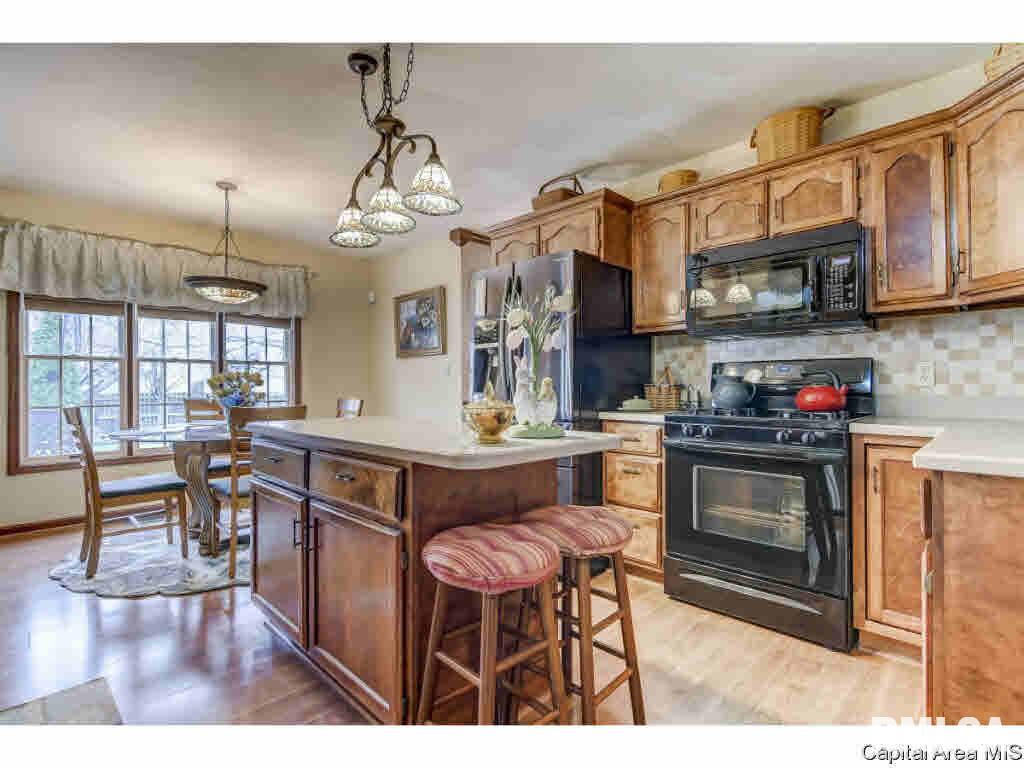 2700 Haverford Road Springfield, IL 62704 - Photo 8 of 36