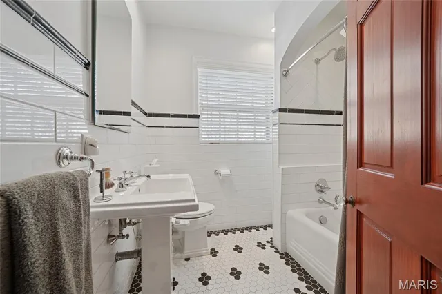 $599,000 | 7342 Cornell Avenue, University City, MO 63130