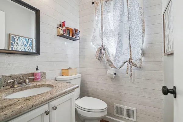 $385,000 | 172 Deer Path Lane, Battle Creek, MI 49015