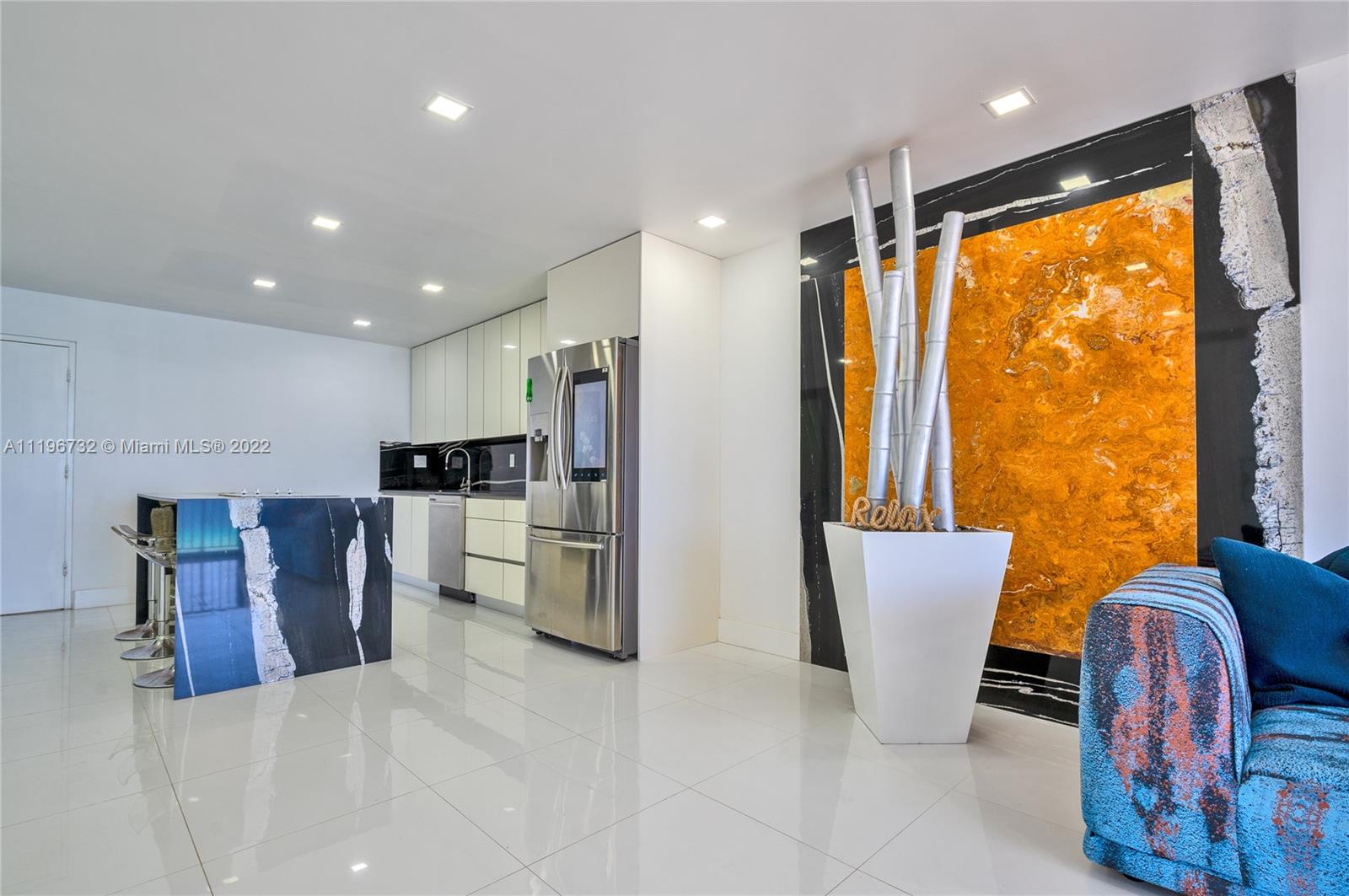 400 North Surf Road, Unit 504 Hollywood, FL 33019 - Photo 11 of 33 Gallery Image 11