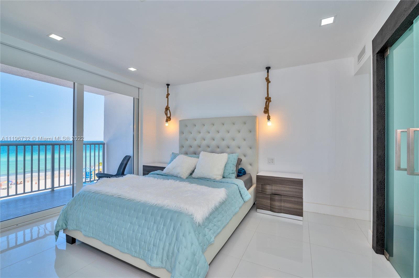 400 North Surf Road, Unit 504 Hollywood, FL 33019 - Photo 17 of 33 Gallery Image 17