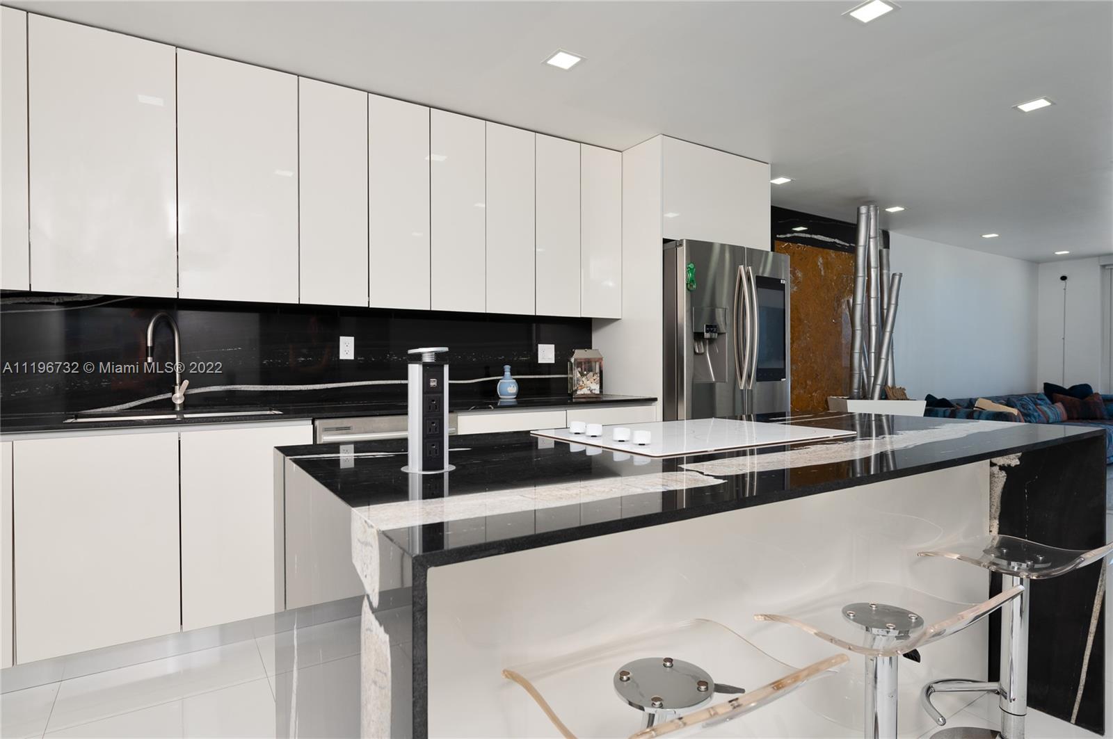 400 North Surf Road, Unit 504 Hollywood, FL 33019 - Photo 10 of 33 Gallery Image 10