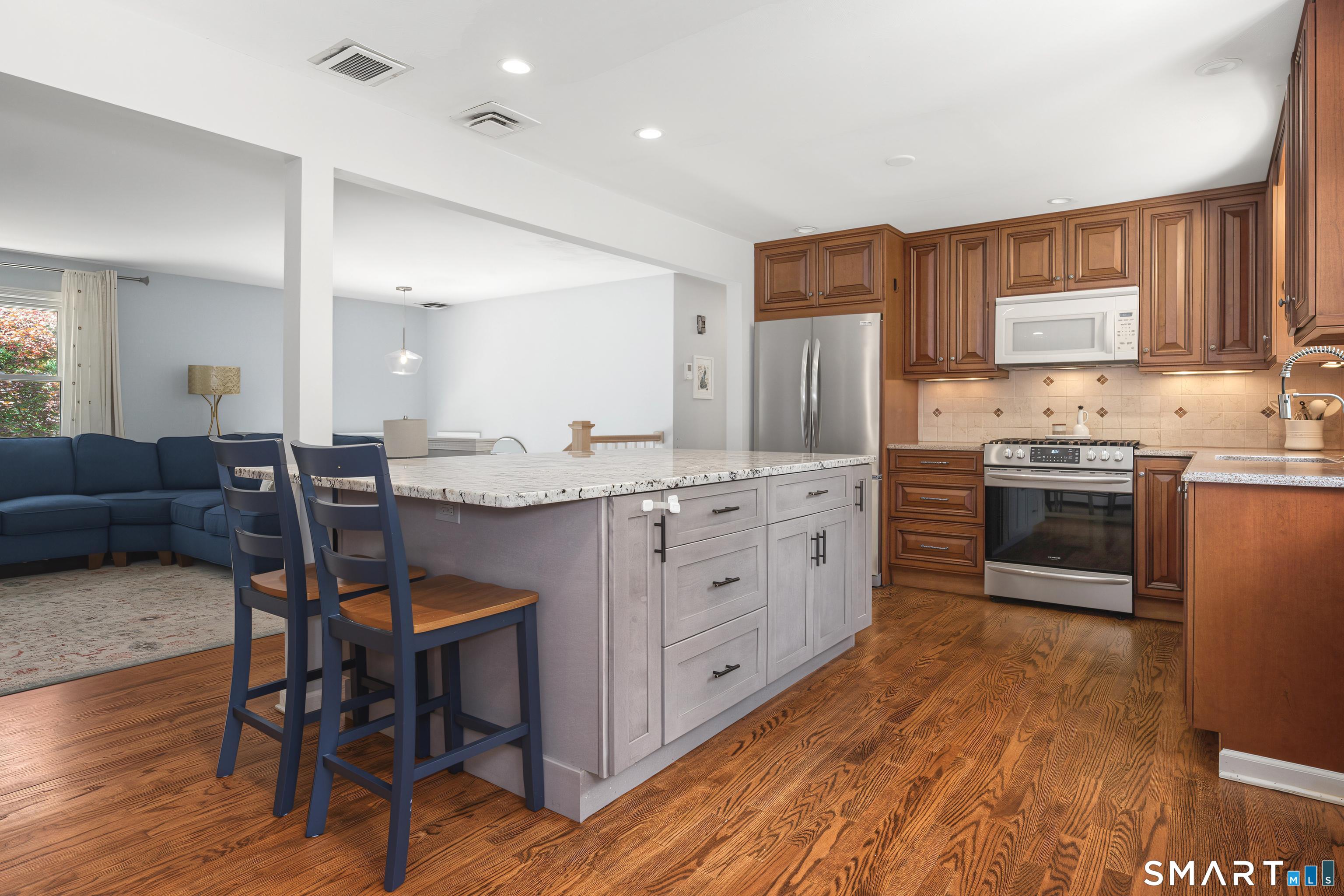 1399 Long Hill Road Guilford, CT 06437 - Photo 9 of 32