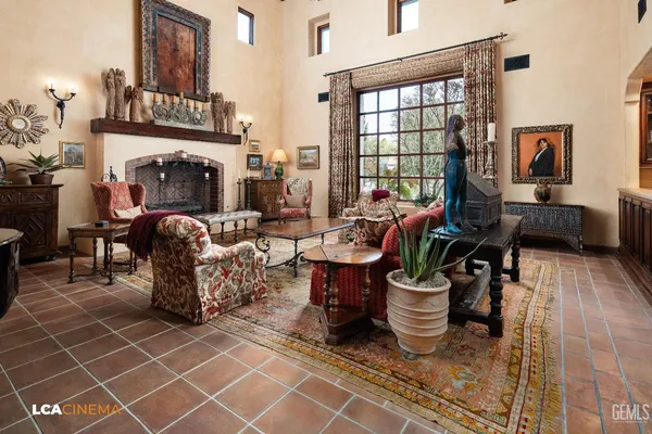 $2,950,000 | Undisclosed Address, Bakersfield, CA 93311