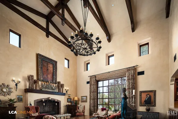 $2,950,000 | Undisclosed Address, Bakersfield, CA 93311