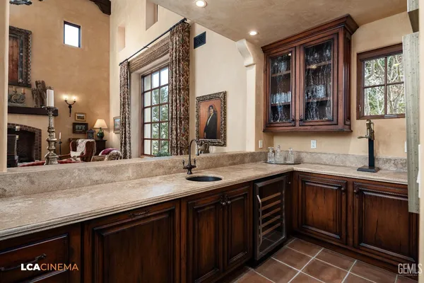 $2,950,000 | Undisclosed Address, Bakersfield, CA 93311