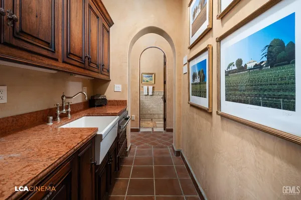 $2,950,000 | Undisclosed Address, Bakersfield, CA 93311