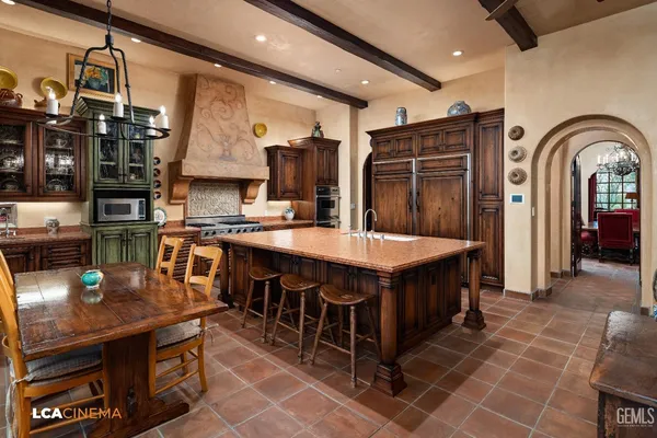 $2,950,000 | Undisclosed Address, Bakersfield, CA 93311