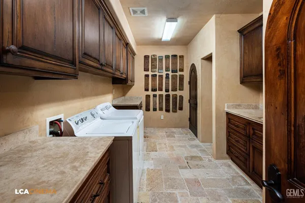 $2,950,000 | Undisclosed Address, Bakersfield, CA 93311