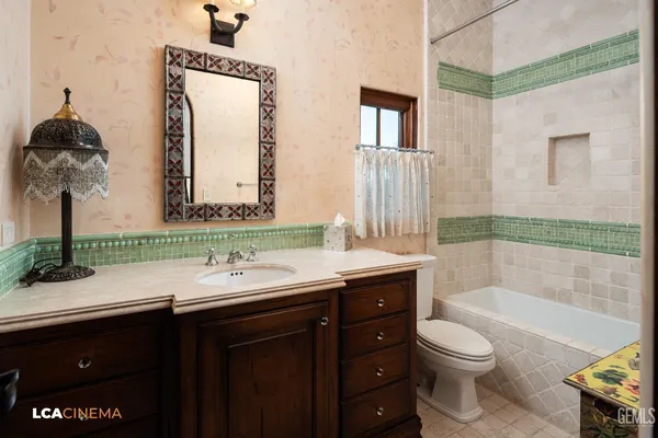 $2,950,000 | Undisclosed Address, Bakersfield, CA 93311