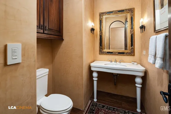 $2,950,000 | Undisclosed Address, Bakersfield, CA 93311